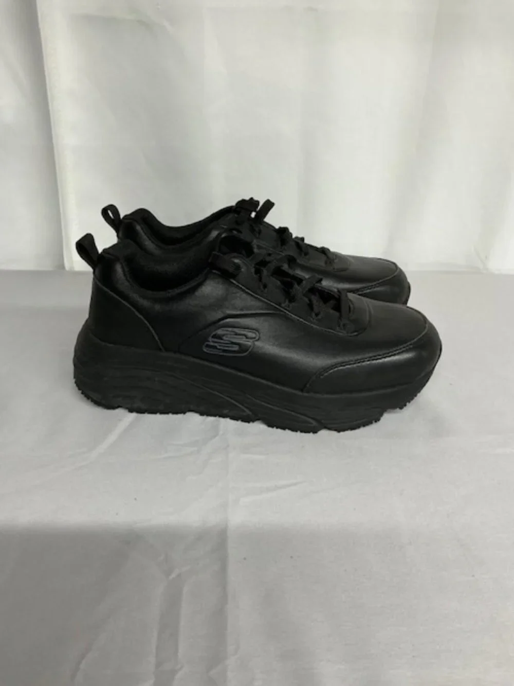 Women's Skechers Kajus Work Shoes - 8.5 WIDE - Black